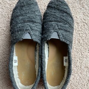 Toms